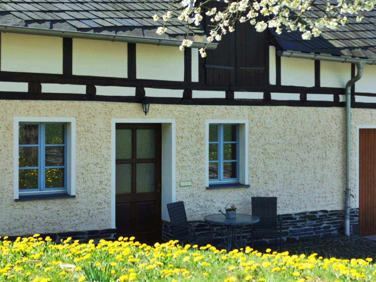 Ferienwohnung "Am Saalehaken" Gossitz Exterior photo